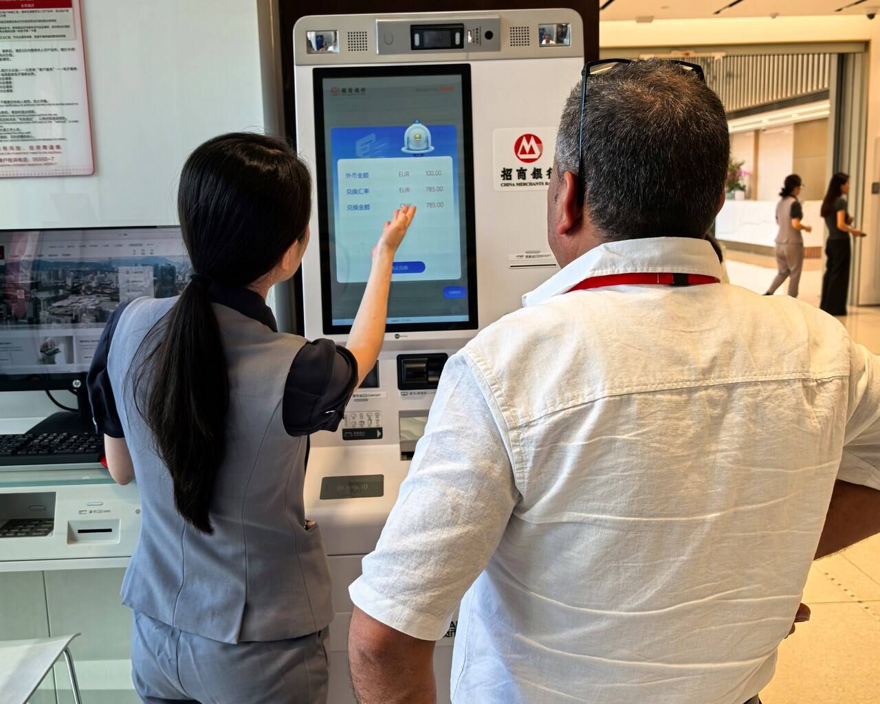 最新医保卡提取现金方法自助提款机方法分析(最方便真实的桐乡医疗保障卡怎么提取现金方法)